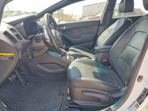 2017 KIA FORTE5 EX Premium, SX