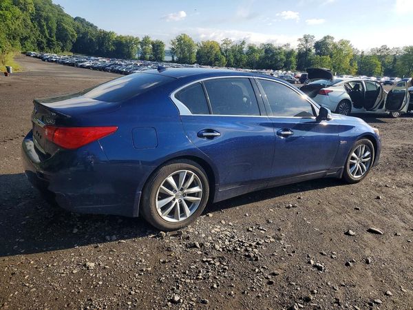 2016 INFINITI Q50