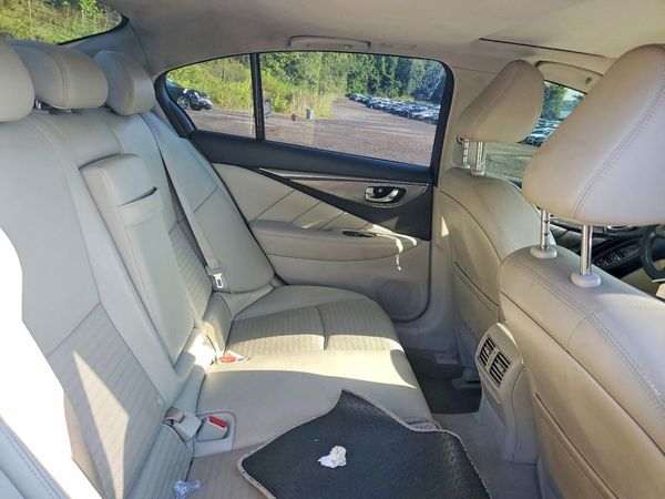2016 INFINITI Q50