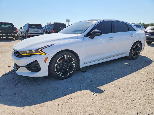 2022 KIA K5