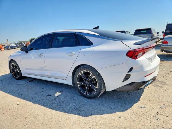 2022 KIA K5
