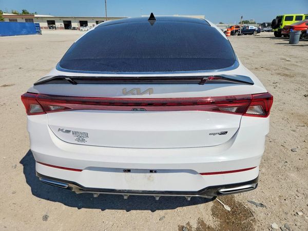 2022 KIA K5