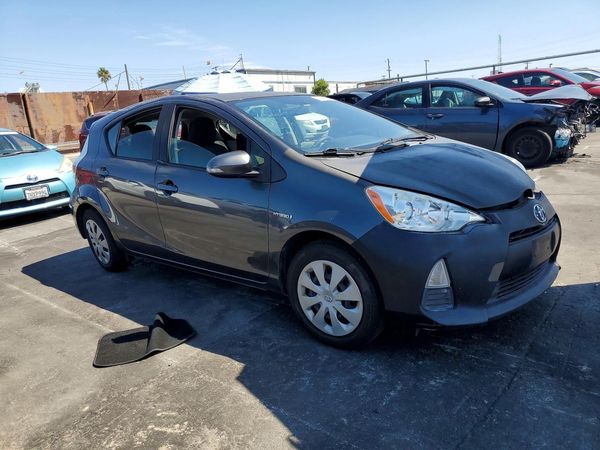 2014 TOYOTA PRIUS