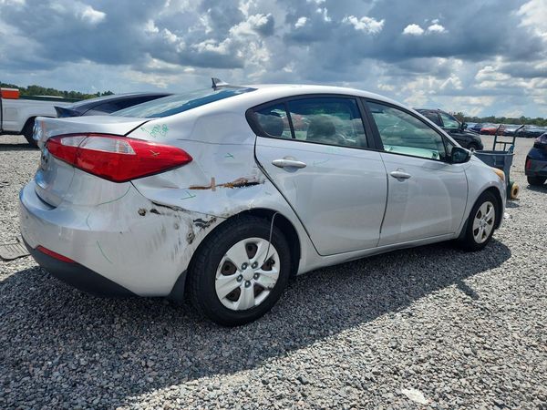 2016 KIA FORTE GL (Middle-Low Grade)