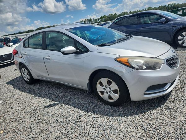 2016 KIA FORTE GL (Middle-Low Grade)