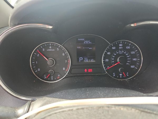 2016 KIA FORTE GL (Middle-Low Grade)