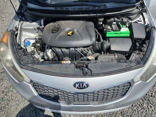 2016 KIA FORTE GL (Middle-Low Grade)