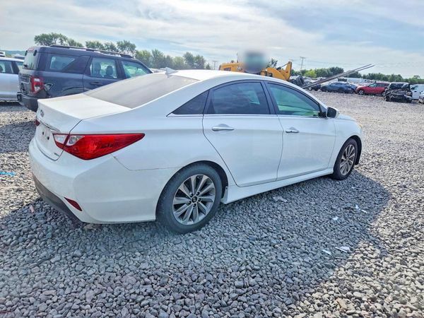 2014 HYUNDAI SONATA