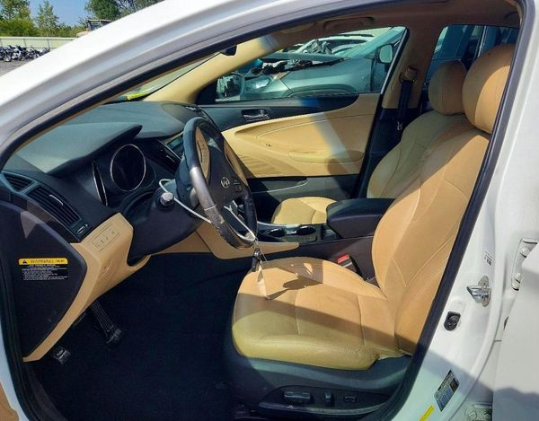 2014 HYUNDAI SONATA