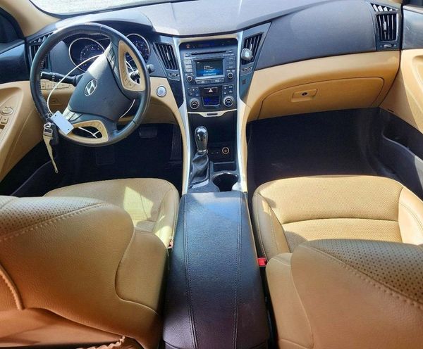 2014 HYUNDAI SONATA