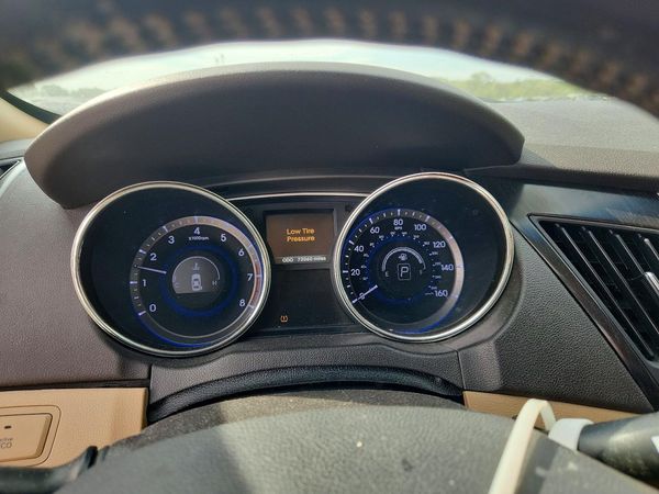 2014 HYUNDAI SONATA