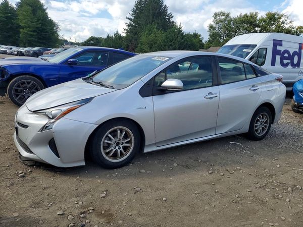 2017 TOYOTA PRIUS