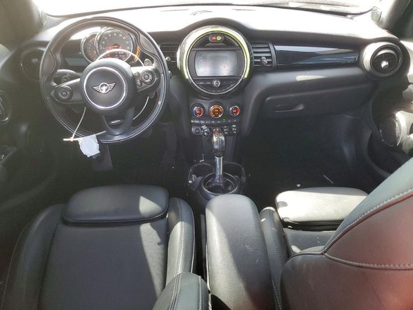 2019 MINI COOPER