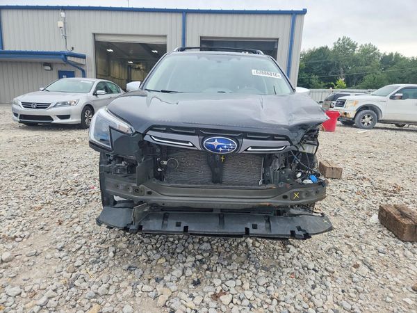 2022 SUBARU FORESTER Touring