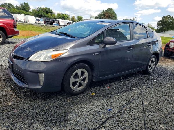 2013 TOYOTA PRIUS