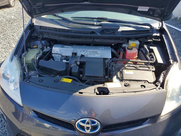 2013 TOYOTA PRIUS