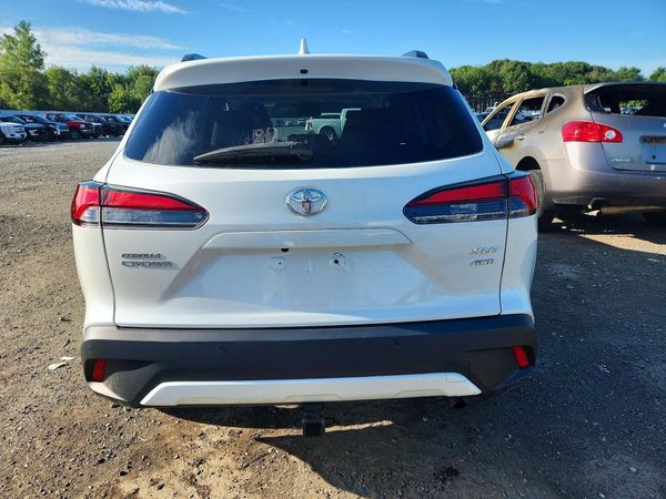 2023 TOYOTA COROLLA CROSS XLE — DIRR