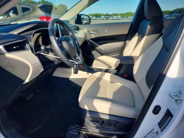 2023 TOYOTA COROLLA CROSS XLE — DENT