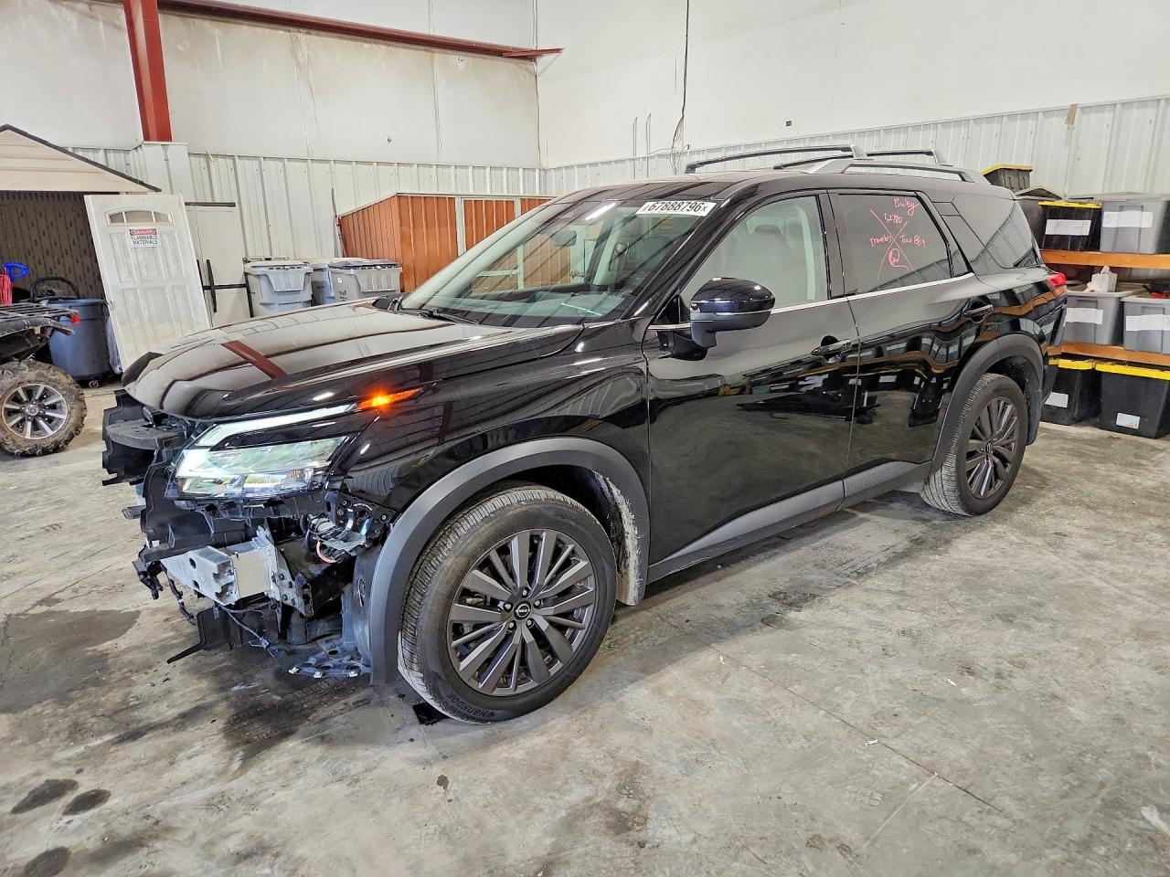 2024 NISSAN PATHFINDER SL