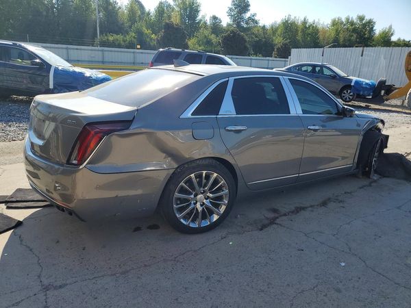 2017 CADILLAC CT6