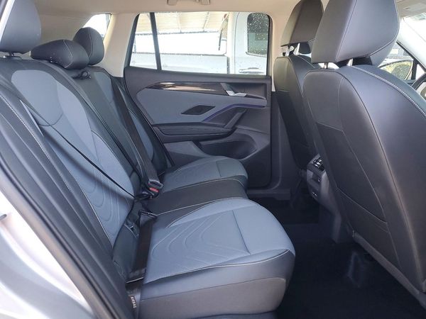 2026 VOLKSWAGEN TIGUAN 4Motion SE