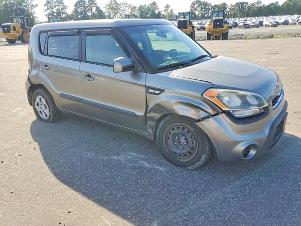 2013 KIA SOUL