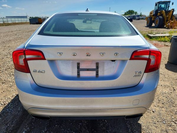 2014 VOLVO S60
