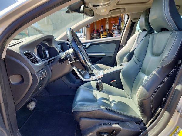 2014 VOLVO S60