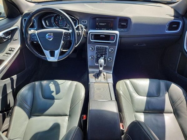 2014 VOLVO S60
