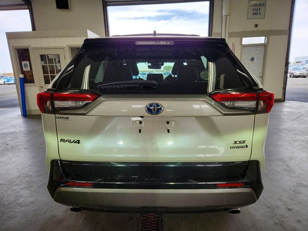 2021 TOYOTA RAV4 XSE HV
