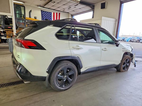 2021 TOYOTA RAV4 XSE HV
