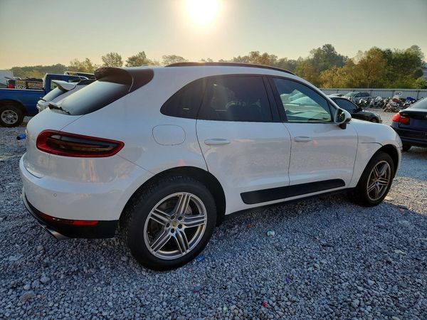 2015 PORSCHE MACAN — PSRA