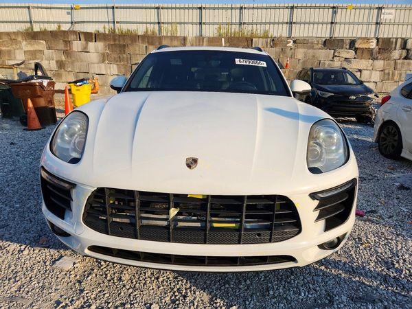 2015 PORSCHE MACAN — DIRF