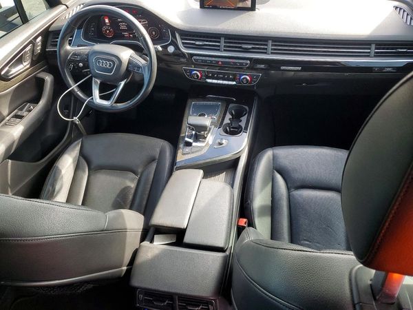 2017 AUDI Q7 quattro Prestige