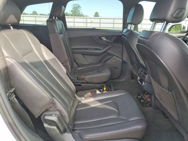 2017 AUDI Q7 quattro Prestige