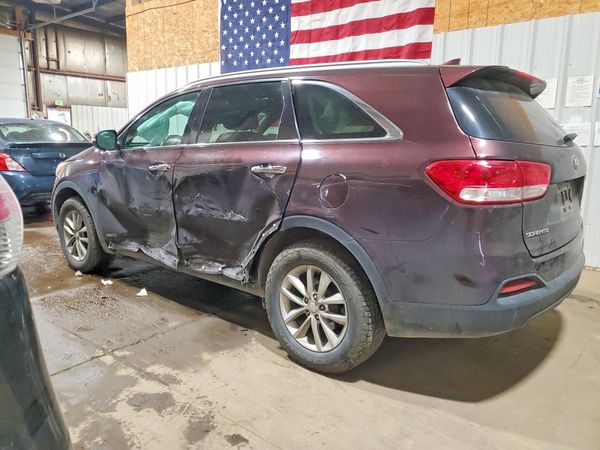 2016 KIA SORENTO L / LX
