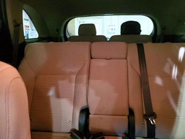 2016 KIA SORENTO L / LX
