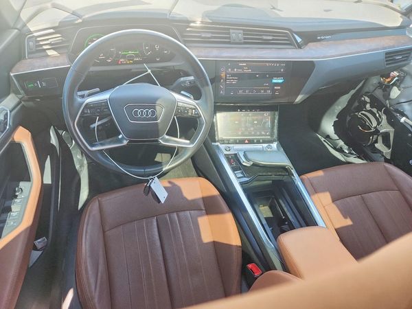 2021 AUDI E-TRON quattro Premium Plus
