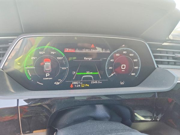 2021 AUDI E-TRON quattro Premium Plus