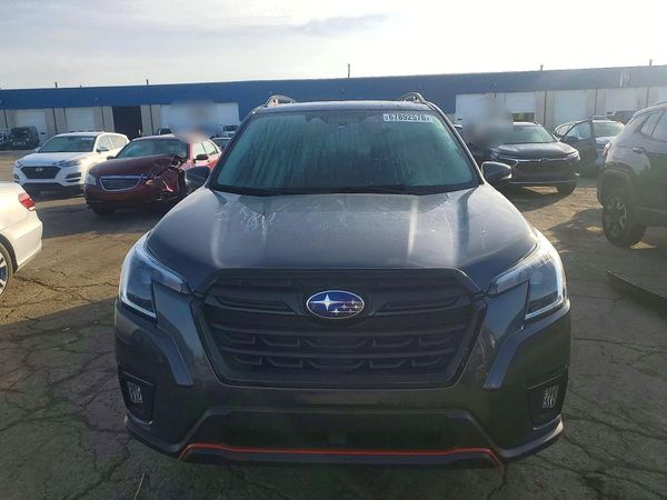 2022 SUBARU FORESTER