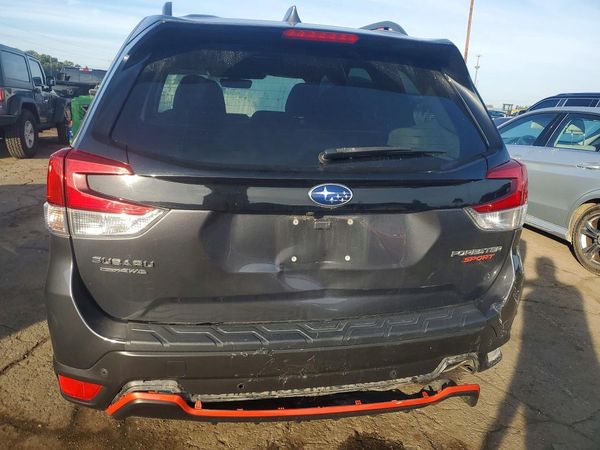 2022 SUBARU FORESTER