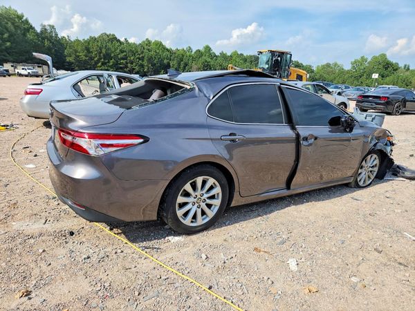 2020 TOYOTA CAMRY LE — PSRA