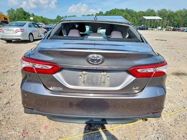 2020 TOYOTA CAMRY LE — DIRR