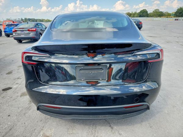 2026 TESLA MODEL 3