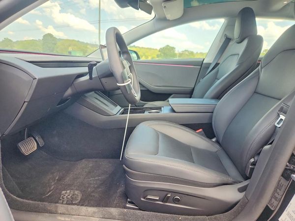 2026 TESLA MODEL 3