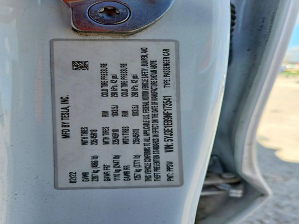 2022 TESLA MODEL 3