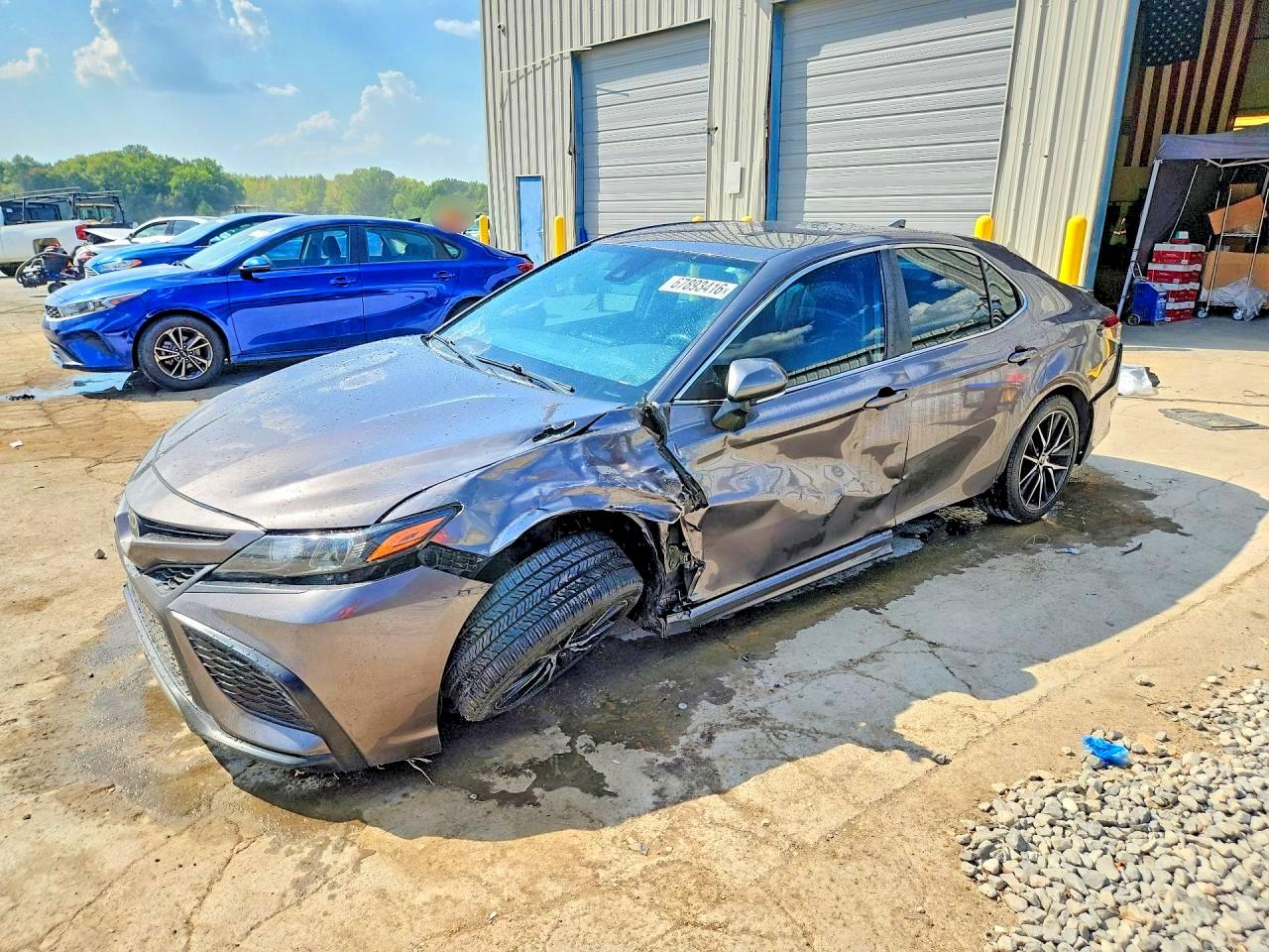 2022 TOYOTA CAMRY