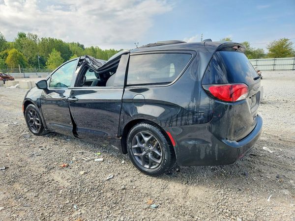 2019 CHRYSLER PACIFICA