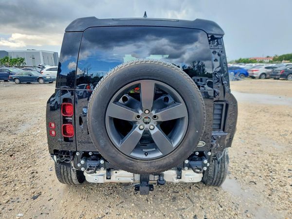 2022 LAND ROVER DEFENDER 110 X-Dynamic HSE