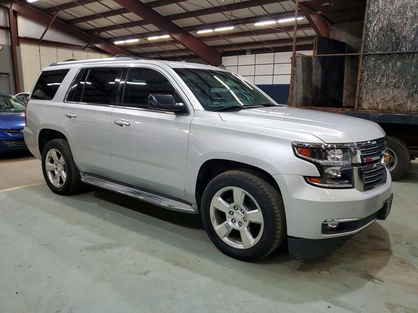 2015 CHEVROLET TAHOE LTZ — Passenger 3/4